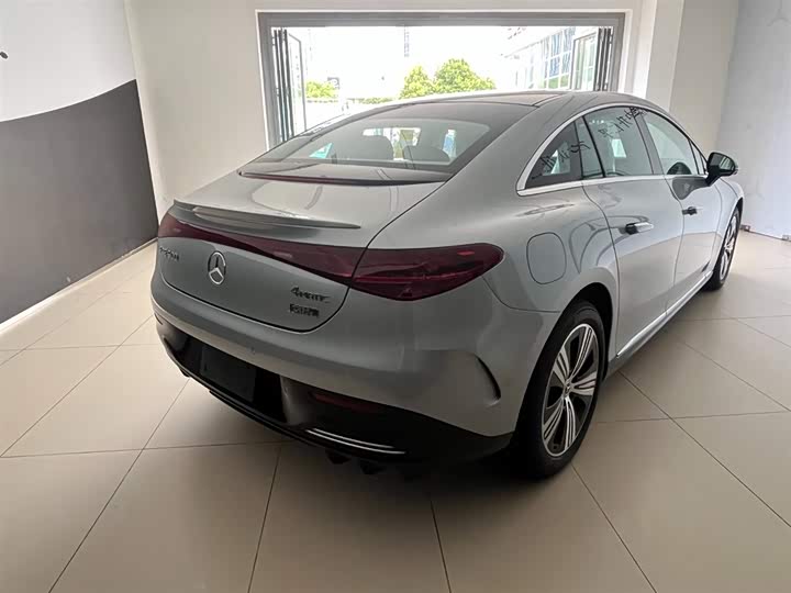 Mercedes-Benz EQE, 2025 — фото 7 из 9