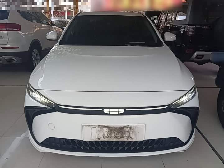 Geely Geometry G6, 2023 — фото 3 из 9