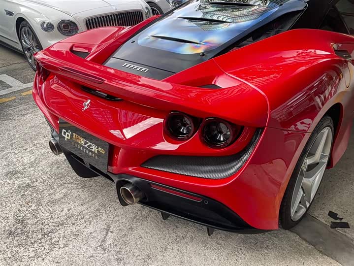 Ferrari F8, 2022 — фото 7 из 9