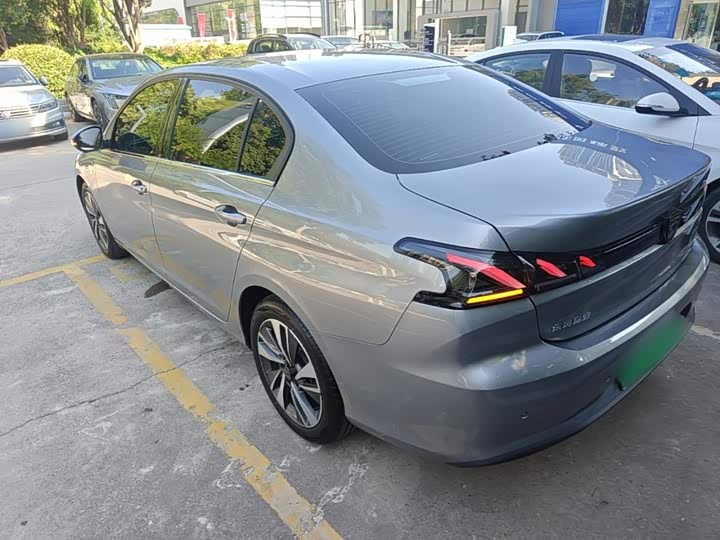 Peugeot 408, 2025 — фото 5 из 9