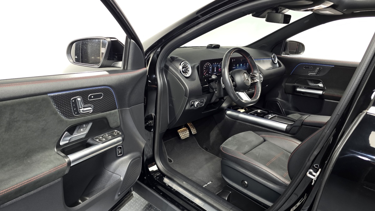 Mercedes-Benz GLA-Class, 2024 — фото 10 из 12