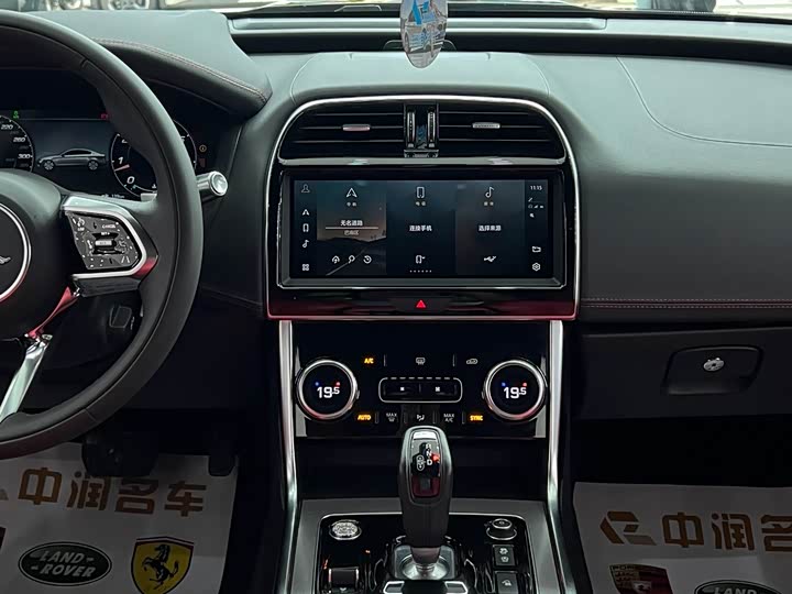 Jaguar XE L, 2022 — фото 9 из 9