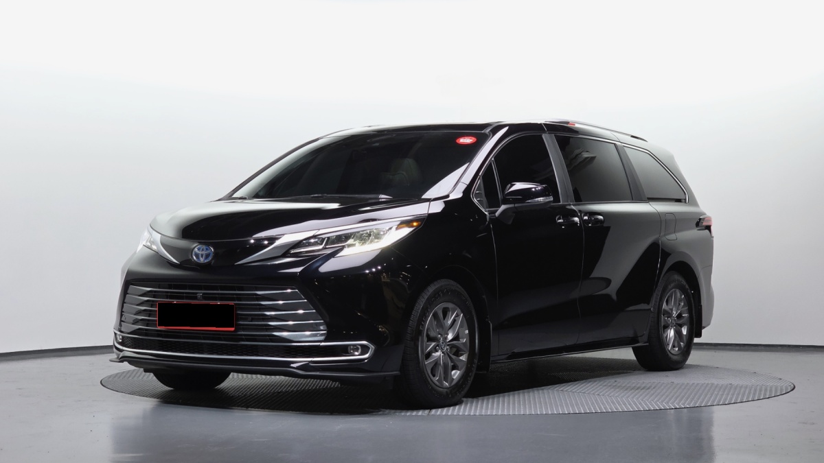 Toyota Sienna, 2023 — купить в Самаре под ключ