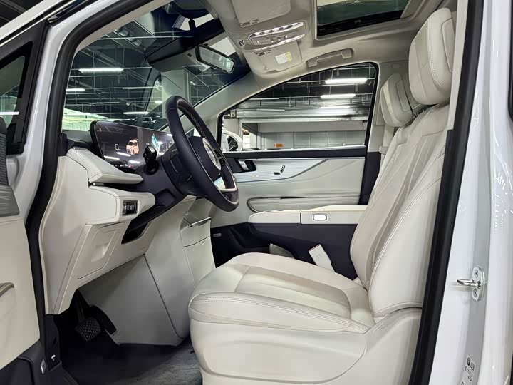Buick GL8 ES, 2025 — фото 8 из 9