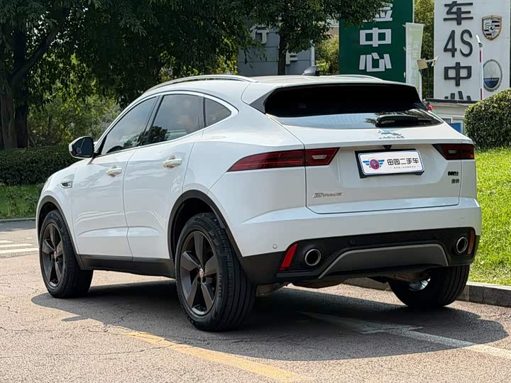 Jaguar E-Pace, 2023 — фото 4 из 9
