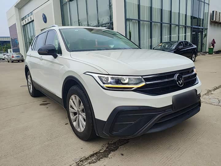 Volkswagen Tiguan L Pro, 2024 — фото 4 из 9