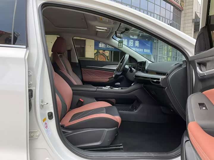 Changan Eado Plus, 2024 — фото 5 из 9