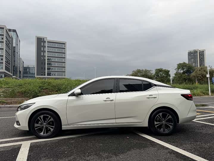 Nissan Sylphy, 2022 — фото 8 из 9