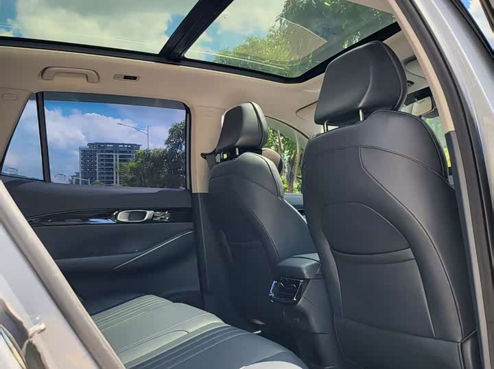 Geely Galaxy E5, 2024 — фото 4 из 9