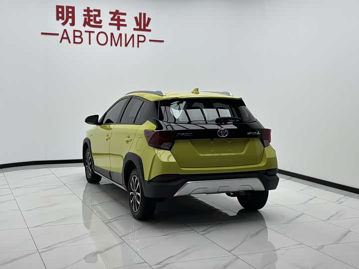 Toyota Yaris L Hatchback, 2022 — фото 8 из 9