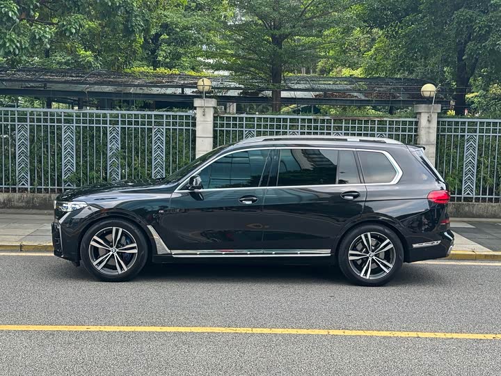 BMW X7, 2022 — фото 2 из 10
