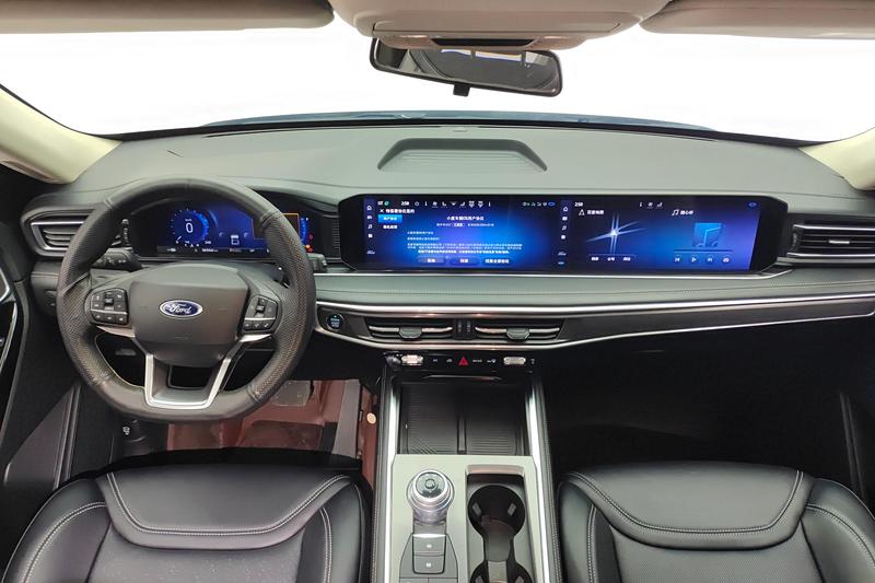 Ford Explorer, 2023 — фото 9 из 12