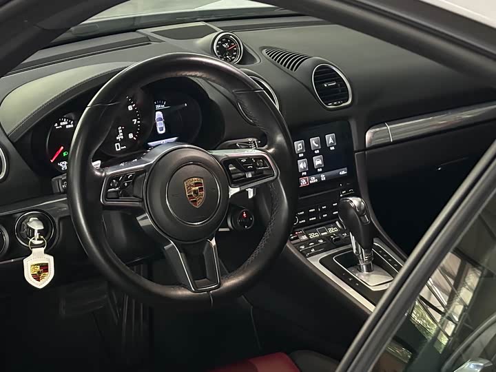 Porsche 718, 2023 — фото 7 из 9