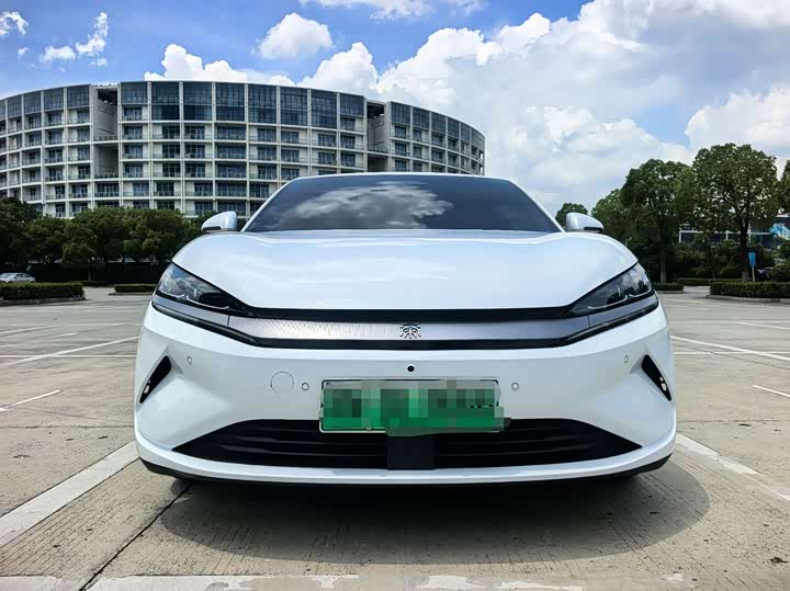 BYD Qin L, 2025 — фото 3 из 9