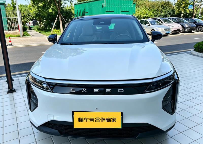 Exeed RX C-DM Hybrid, 2025 — фото 2 из 10