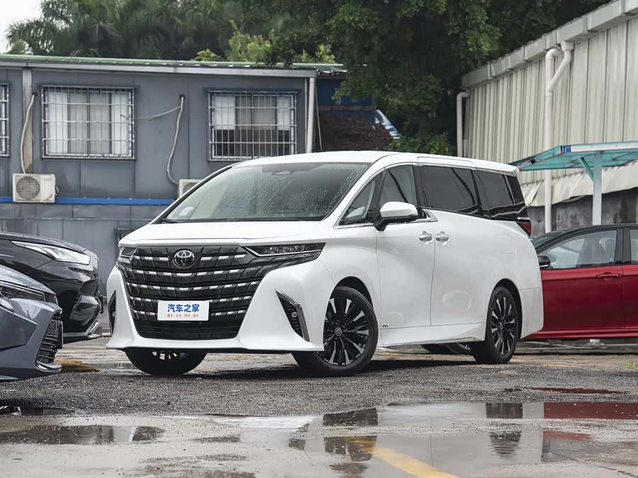 Toyota Alphard, 2026 — купить в Самаре под ключ