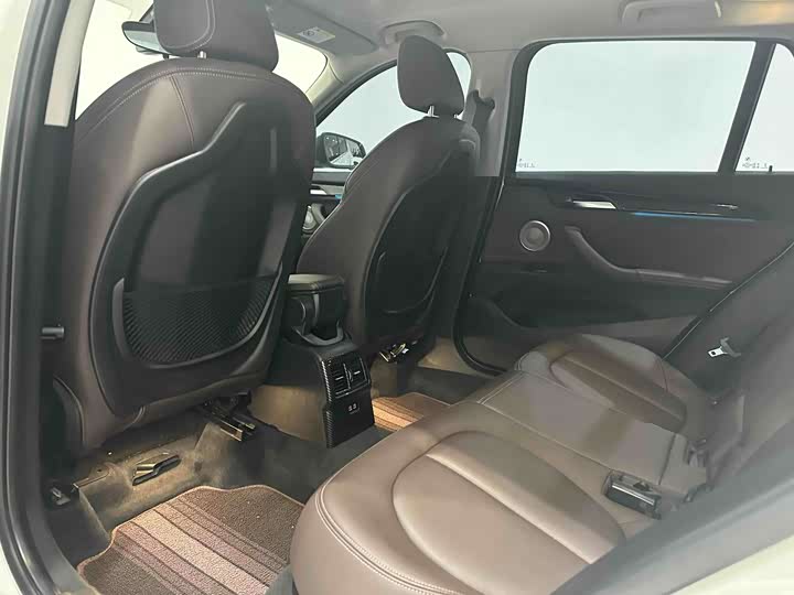 BMW X1, 2023 — фото 7 из 9