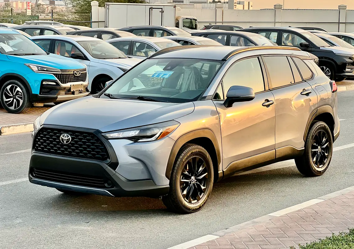 Toyota Corolla Cross, 2022 — фото 2 из 10