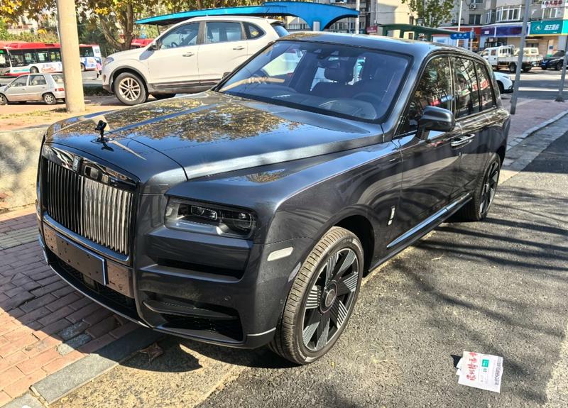 Rolls-Royce Cullinan, 2023 — купить в Курске под ключ