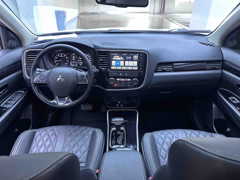 Mitsubishi Outlander, 2021 — фото 10 из 12