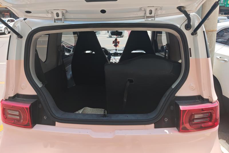 Wuling Mini EV, 2022 — фото 9 из 10