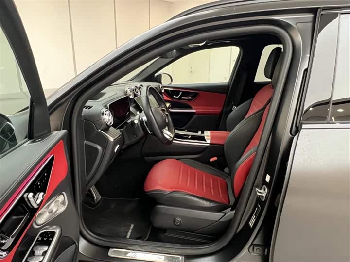 Mercedes-Benz GLC-Class AMG, 2025 — фото 7 из 9