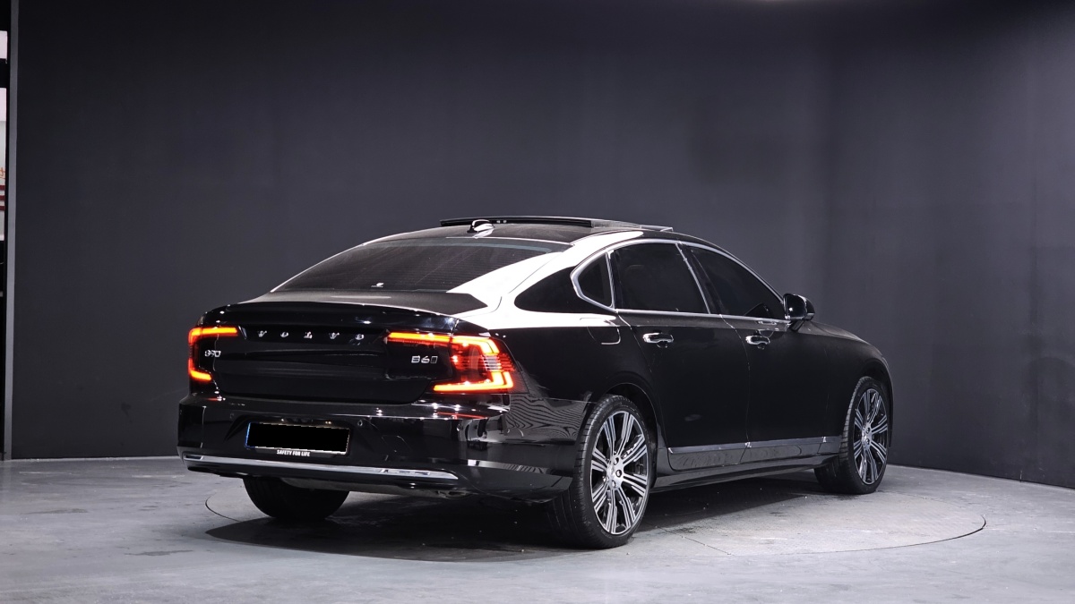 Volvo S90, 2022 — фото 2 из 12