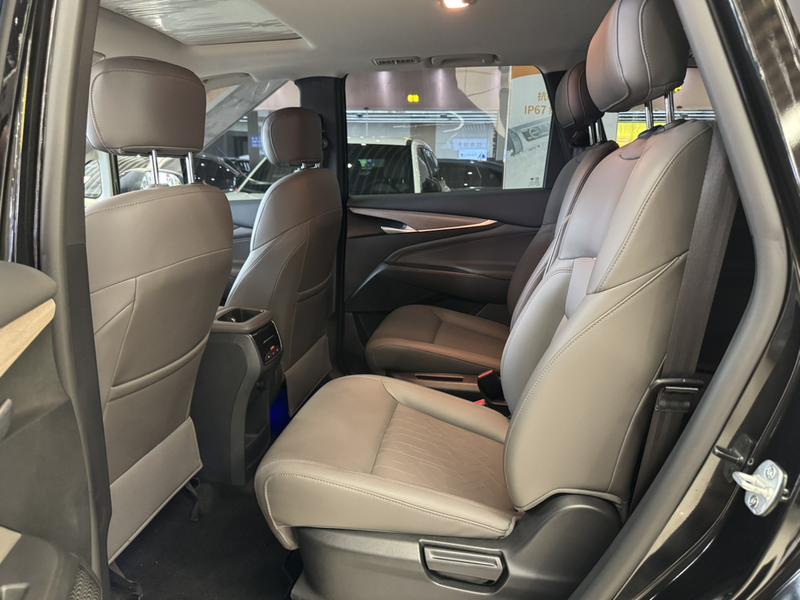 Maxus G50 Hybrid, 2026 — фото 11 из 12
