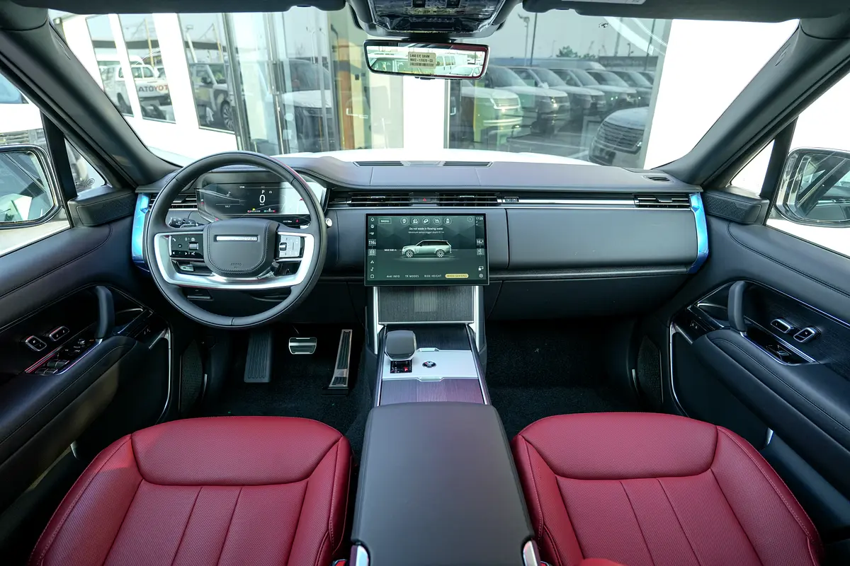 Land Rover Range Rover, 2026 — фото 8 из 10