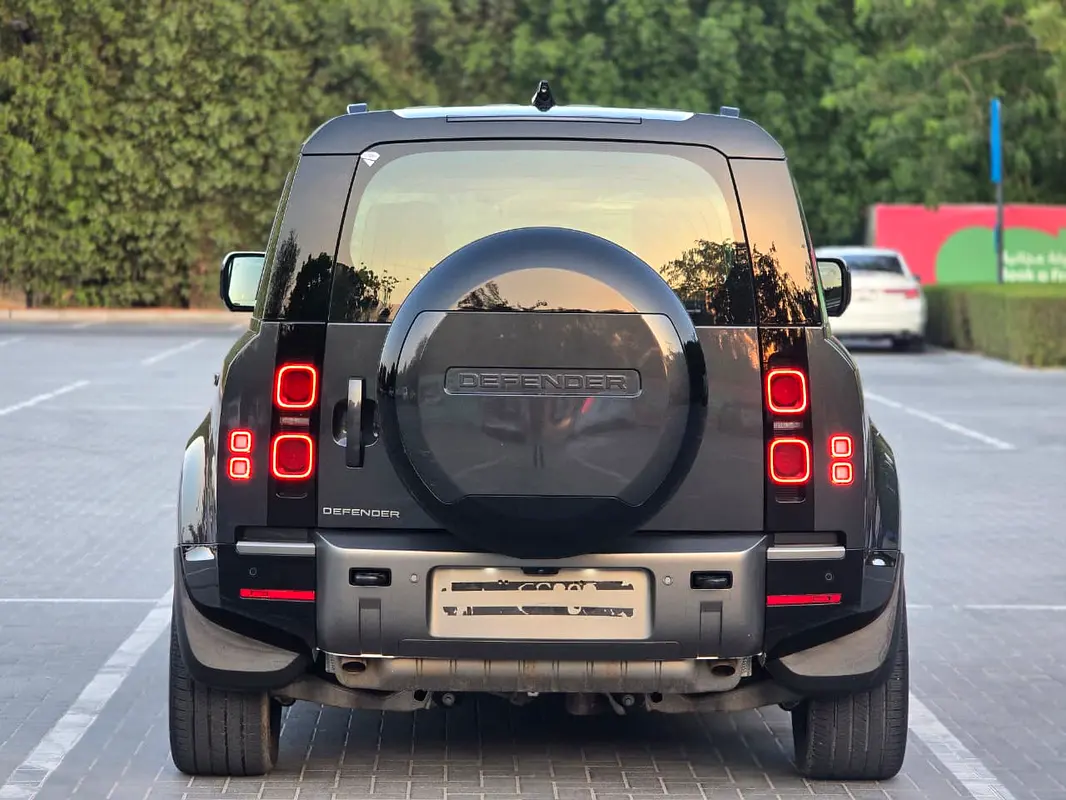 Land Rover Defender, 2025 — фото 6 из 10