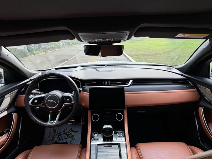 Jaguar XF L, 2024 — фото 8 из 9