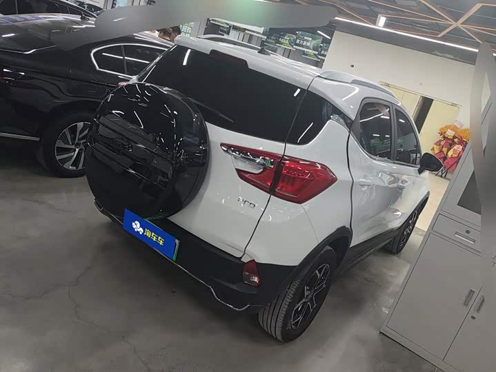BYD Yuan Pro, 2021 — фото 3 из 9