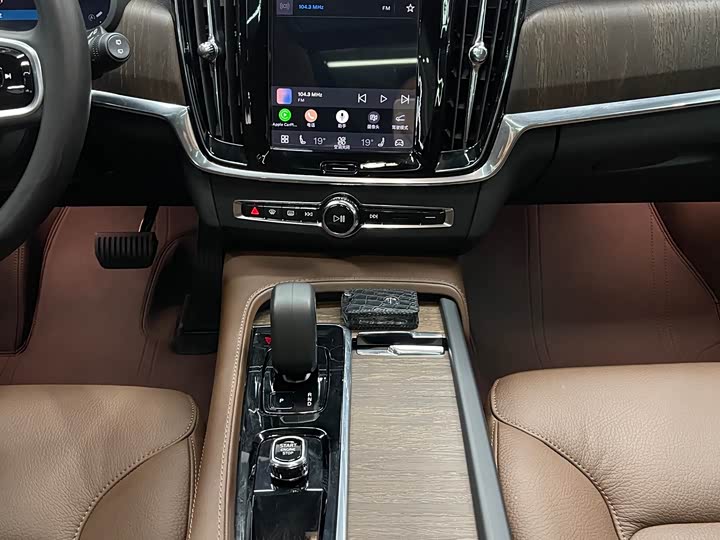 Volvo V90, 2024 — фото 8 из 9