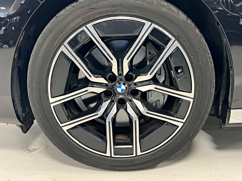 BMW i7, 2024 — фото 5 из 12