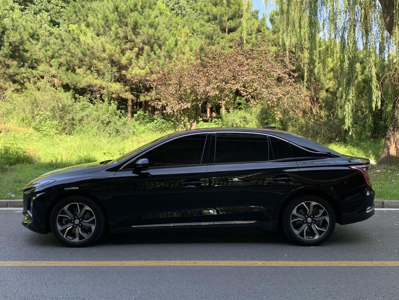 Hongqi E-QM5, 2023 — фото 4 из 11