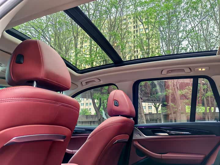 BMW X3, 2024 — фото 8 из 9