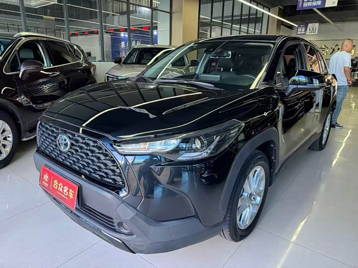 Toyota Corolla Cross, 2022 — купить в Санкт-Петербурге под ключ