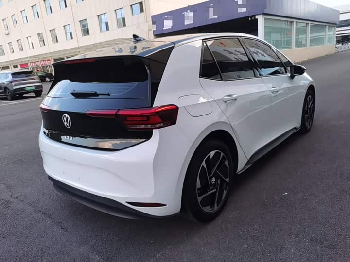 Volkswagen ID.3, 2025 — фото 7 из 9