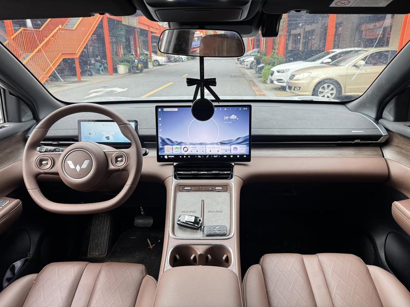 Wuling Starlight S, 2024 — фото 11 из 12