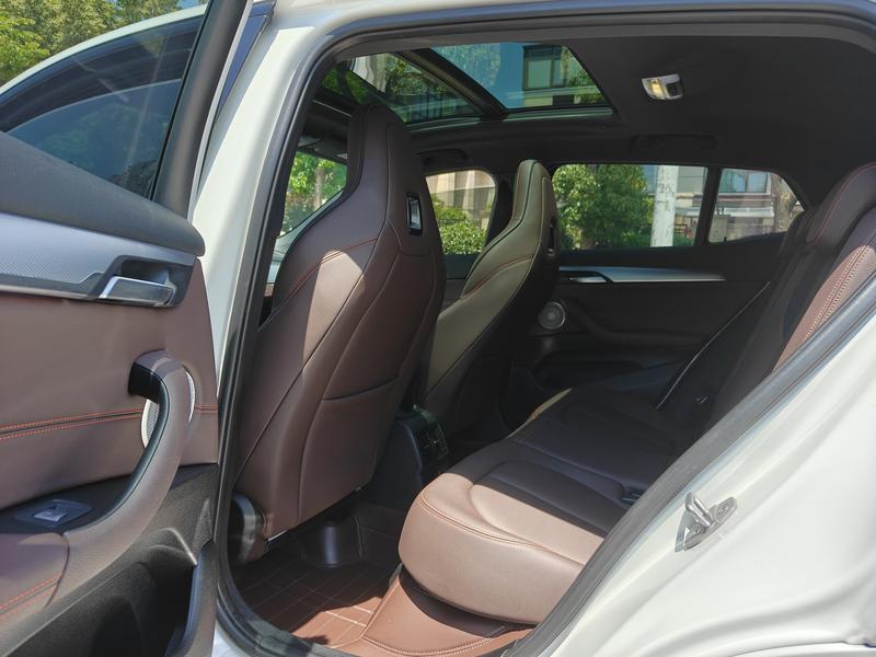 BMW X2, 2022 — фото 10 из 11