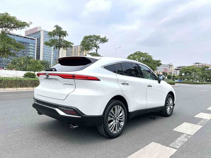 Toyota Harrier, 2022 — фото 7 из 9