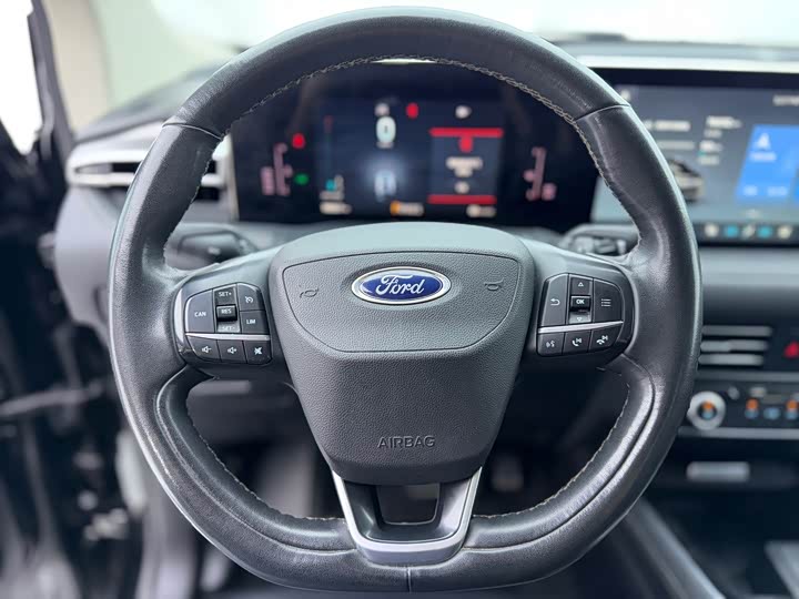 Ford Edge, 2022 — фото 7 из 9