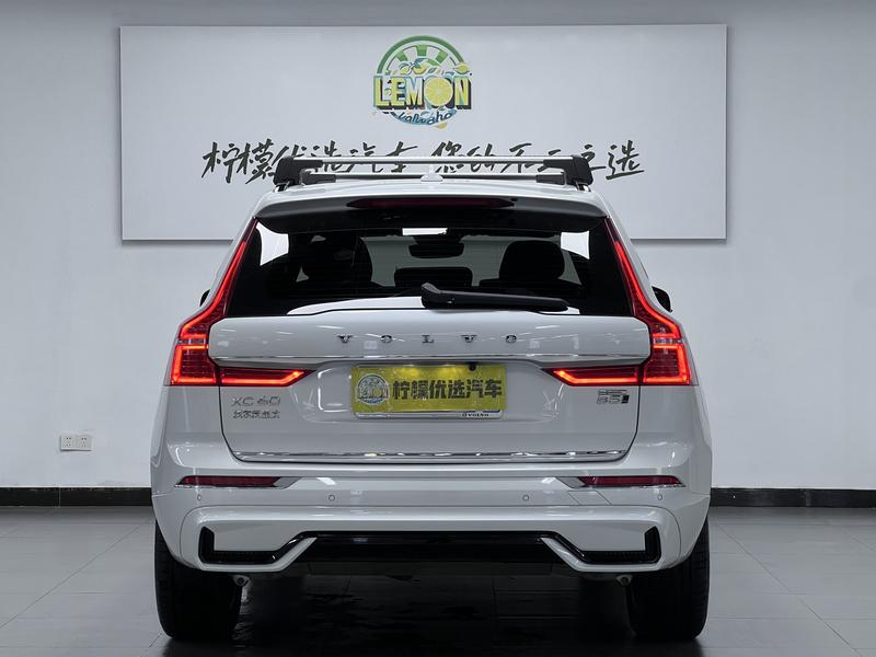 Volvo XC60, 2023 — фото 6 из 12