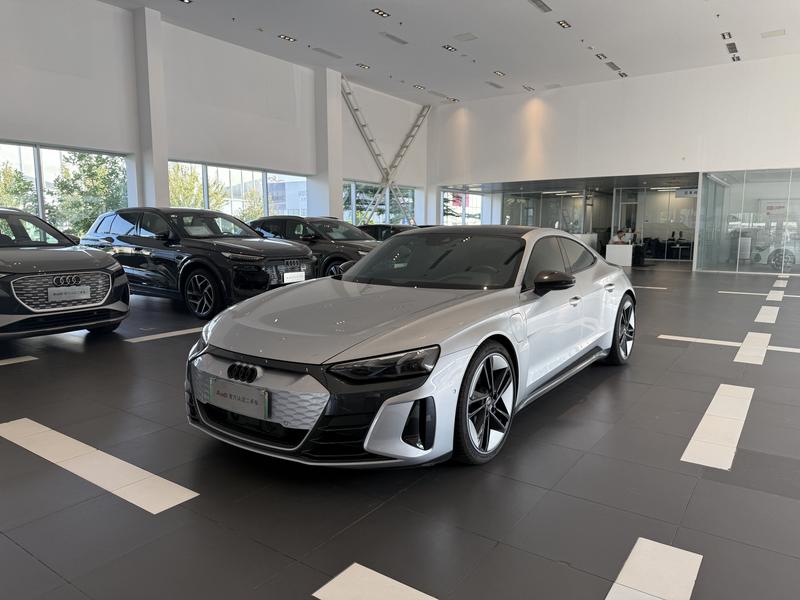 Audi e-tron GT, 2024 — купить в Саранске под ключ