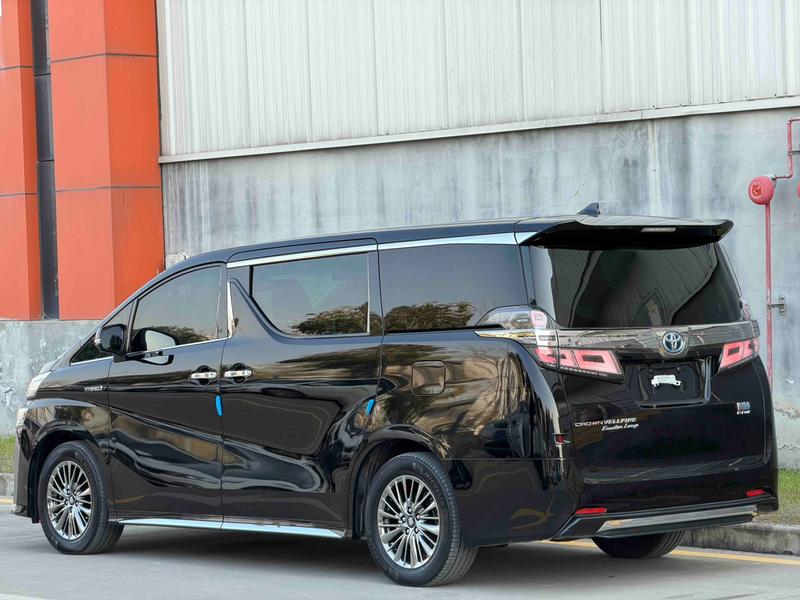 Toyota Vellfire, 2022 — фото 4 из 9