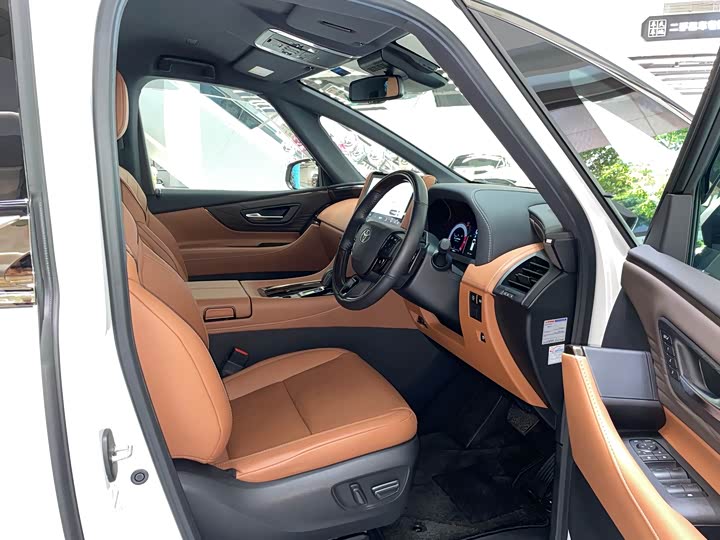 Toyota Vellfire, 2026 — фото 9 из 9