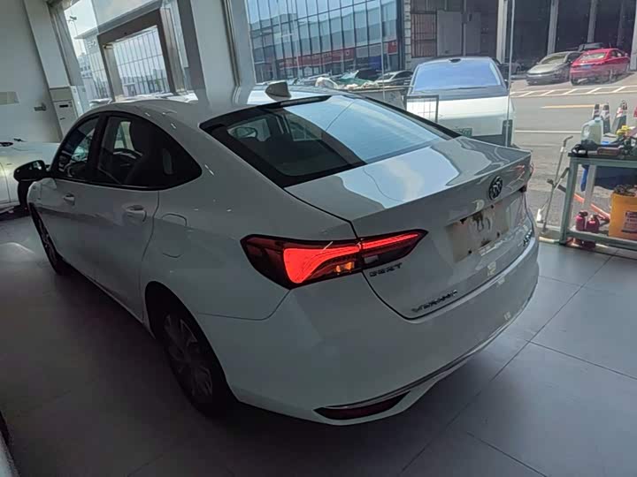 Buick Verano, 2023 — фото 5 из 9