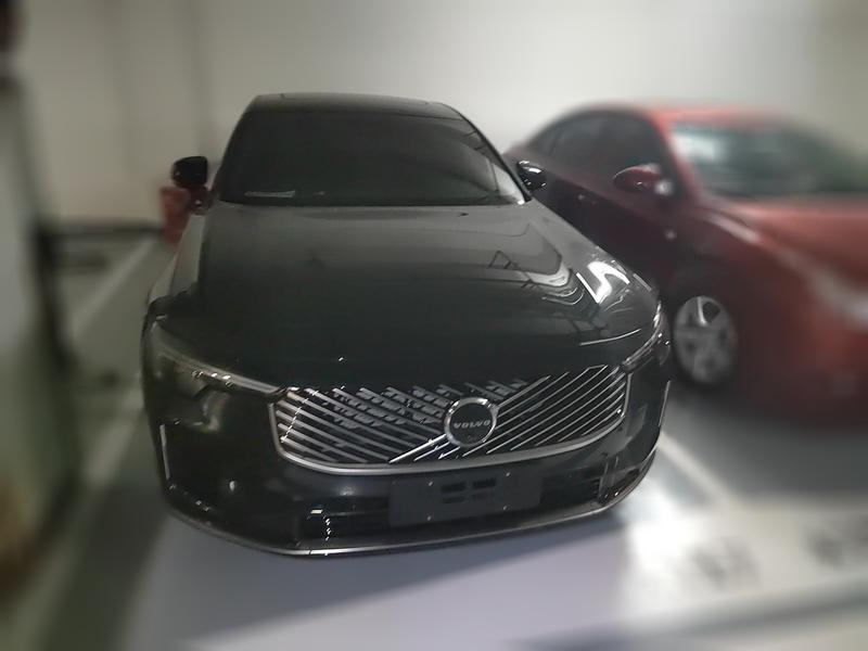 Volvo S90, 2026 — фото 2 из 12