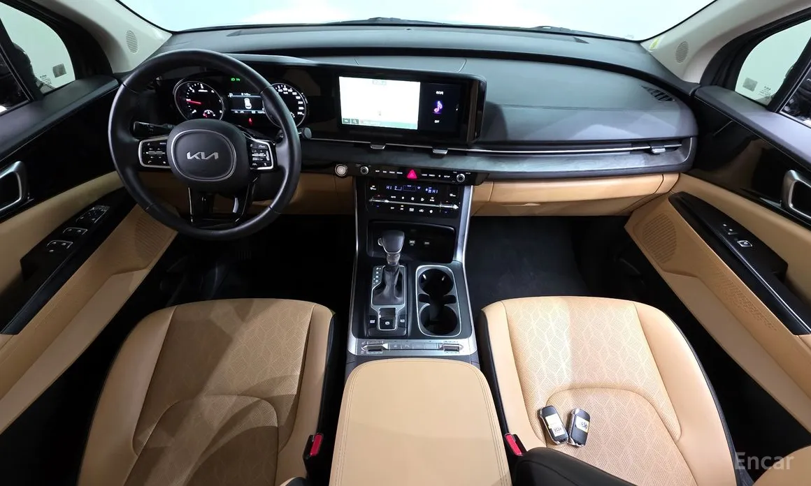 Kia Carnival, 2023 — фото 7 из 12