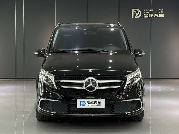 Mercedes-Benz V-Class, 2022 — фото 2 из 9